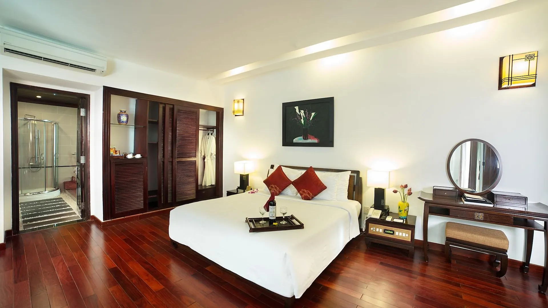 ****  Hoi An Beach Resort Vietnam