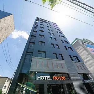 호텔 루136 **